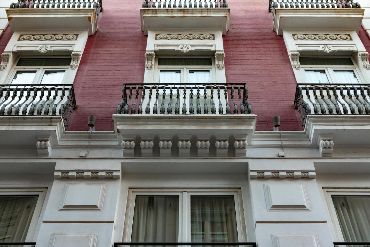 Petit Palace Plaza De La Reina Valencia Luaran gambar